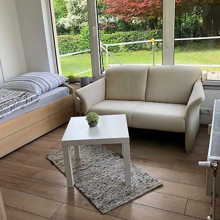 Ruhiges Apartment Mit Blick In Den Garten Alsdorf Exterior photo